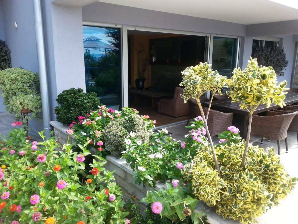 Apartment Nella Kostrena Exterior photo